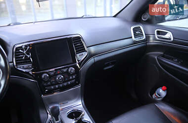 Внедорожник / Кроссовер Jeep Grand Cherokee 2020 в 