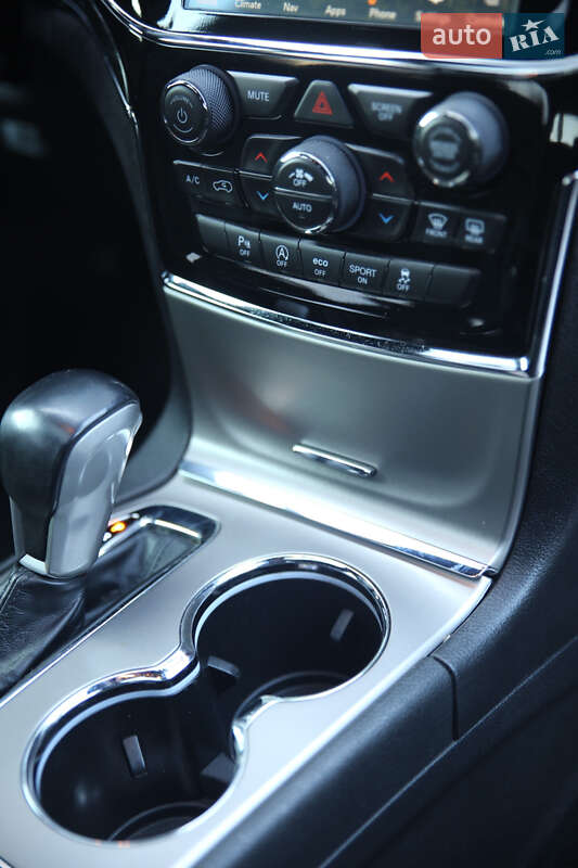 Внедорожник / Кроссовер Jeep Grand Cherokee 2020 в Полтаве