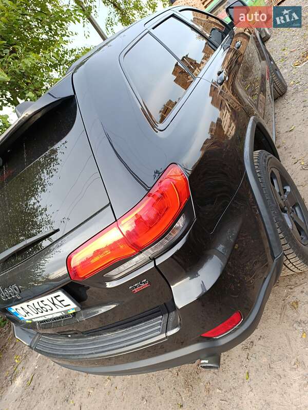 Внедорожник / Кроссовер Jeep Grand Cherokee 2014 в Черкассах