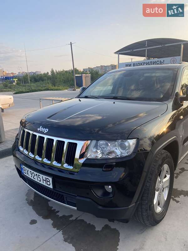 Внедорожник / Кроссовер Jeep Grand Cherokee 2012 в Каменец-Подольском