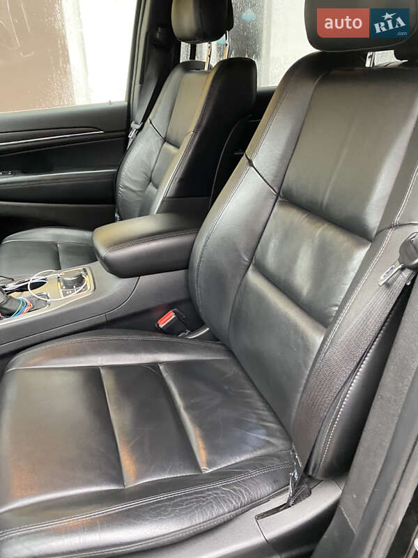 Внедорожник / Кроссовер Jeep Grand Cherokee 2018 в Киеве фото 17 Внедорожник / Кроссовер Jeep Grand Cherokee 2018 в Киеве