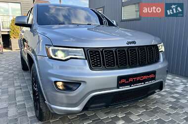 Позашляховик / Кросовер Jeep Grand Cherokee 2017 в Києві