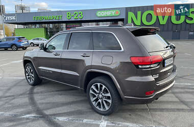Внедорожник / Кроссовер Jeep Grand Cherokee 2017 в 