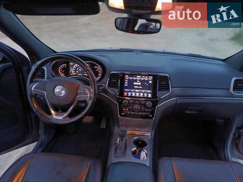 Внедорожник / Кроссовер Jeep Grand Cherokee 2019 в Киеве