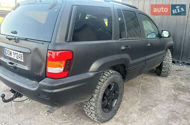 Внедорожник / Кроссовер Jeep Grand Cherokee 2004 в Ровно