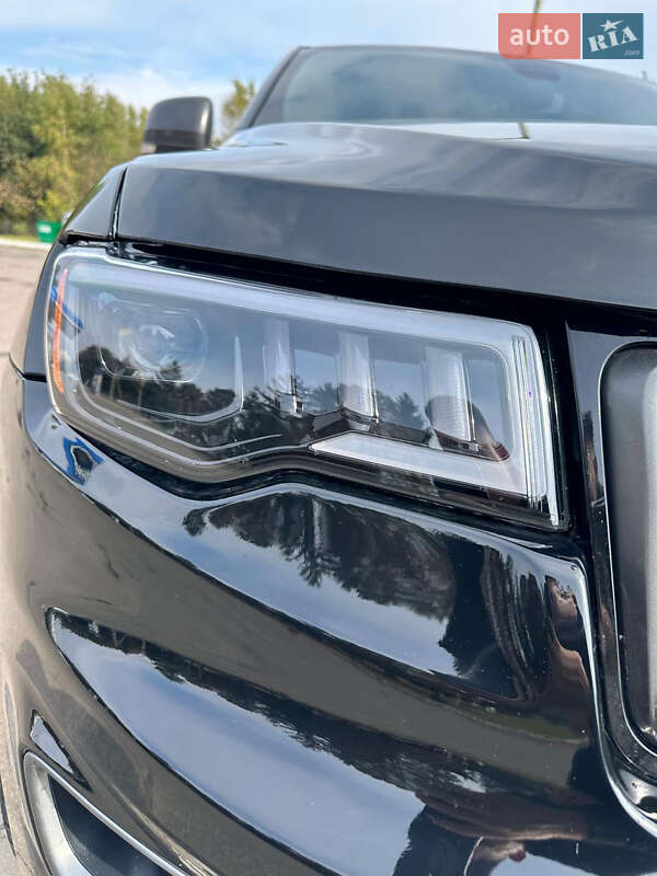 Позашляховик / Кросовер Jeep Grand Cherokee 2020 в Сарнах