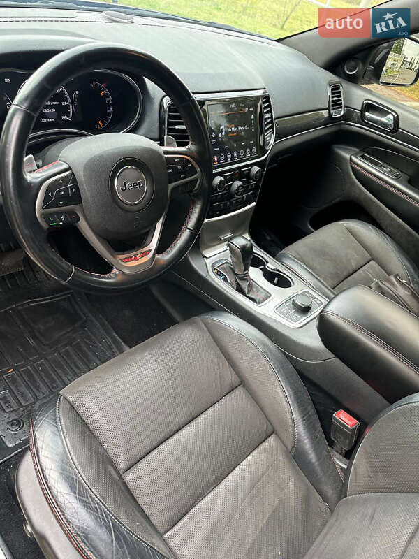 Позашляховик / Кросовер Jeep Grand Cherokee 2020 в Сарнах