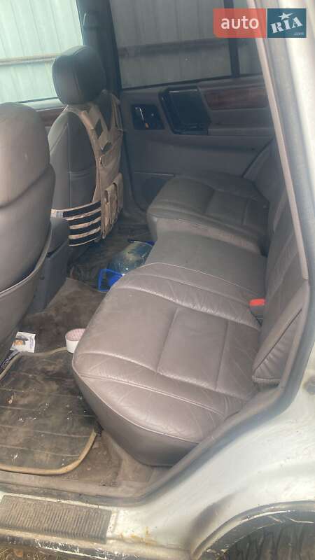 Внедорожник / Кроссовер Jeep Grand Cherokee 1993 в Смеле