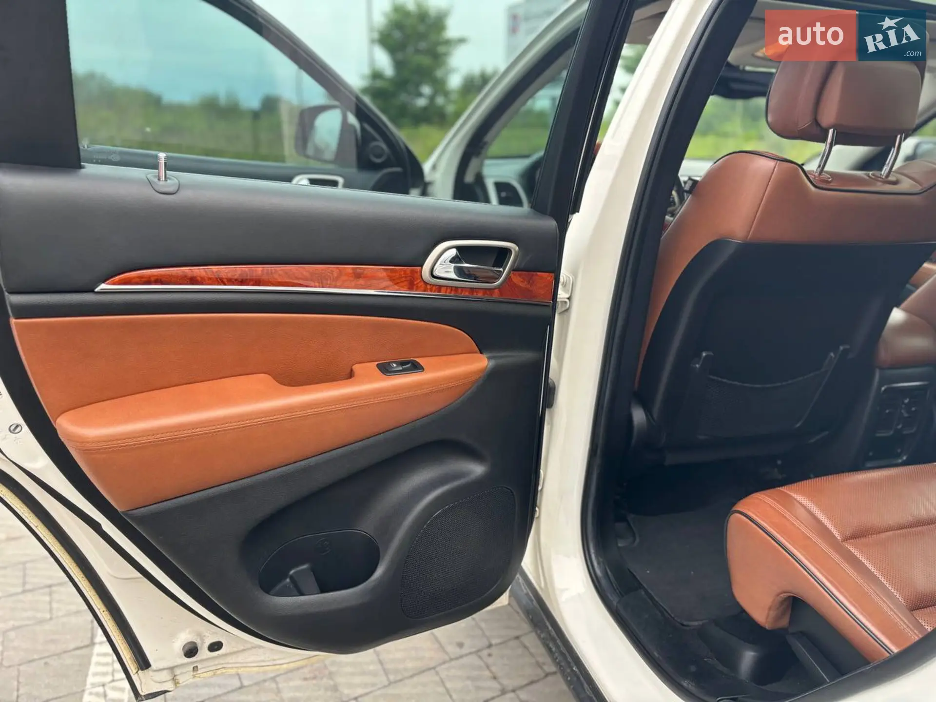 2012 Jeep Grand Cherokee - мініатюра 3