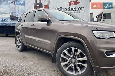 Внедорожник / Кроссовер Jeep Grand Cherokee 2017 в Виннице