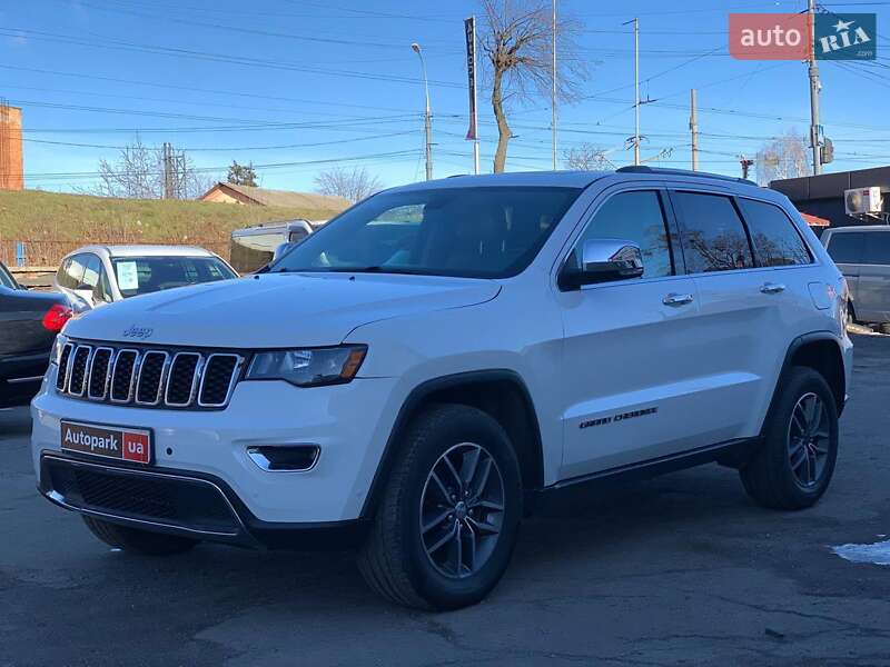 Внедорожник / Кроссовер Jeep Grand Cherokee 2017 в Виннице