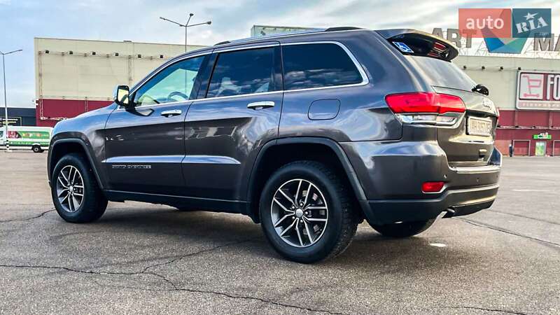 Внедорожник / Кроссовер Jeep Grand Cherokee 2016 в Киеве фото 5 Внедорожник / Кроссовер Jeep Grand Cherokee 2016 в Киеве