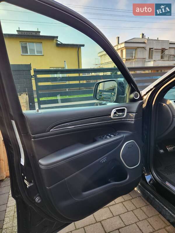 Позашляховик / Кросовер Jeep Grand Cherokee 2020 в Києві