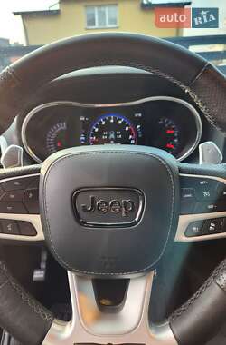 Позашляховик / Кросовер Jeep Grand Cherokee 2020 в 