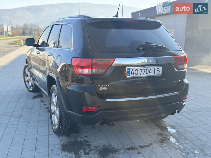Позашляховик / Кросовер Jeep Grand Cherokee 2011 в Виноградові