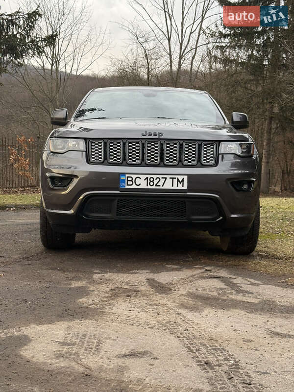 Внедорожник / Кроссовер Jeep Grand Cherokee 2019 в Львове