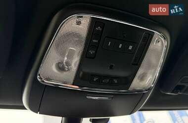 Внедорожник / Кроссовер Jeep Grand Cherokee 2018 в 
