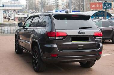 Позашляховик / Кросовер Jeep Grand Cherokee 2017 в Києві