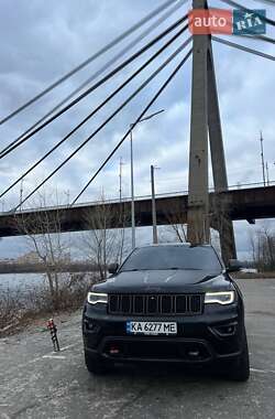 Внедорожник / Кроссовер Jeep Grand Cherokee 2018 в 
