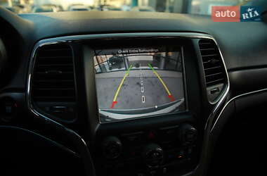 Внедорожник / Кроссовер Jeep Grand Cherokee 2013 в 