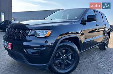 Позашляховик / Кросовер Jeep Grand Cherokee 2016 в Львові