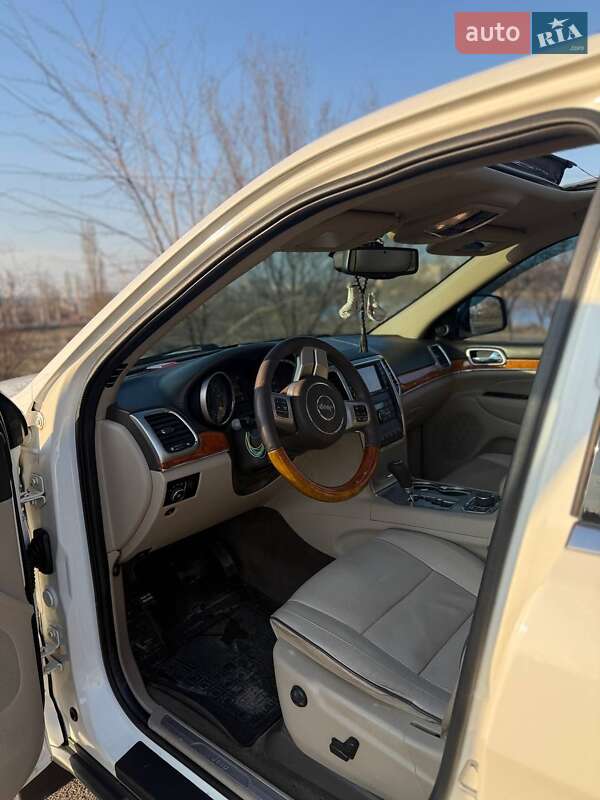 Внедорожник / Кроссовер Jeep Grand Cherokee 2011 в Кривом Роге фото 12 Внедорожник / Кроссовер Jeep Grand Cherokee 2011 в Кривом Роге