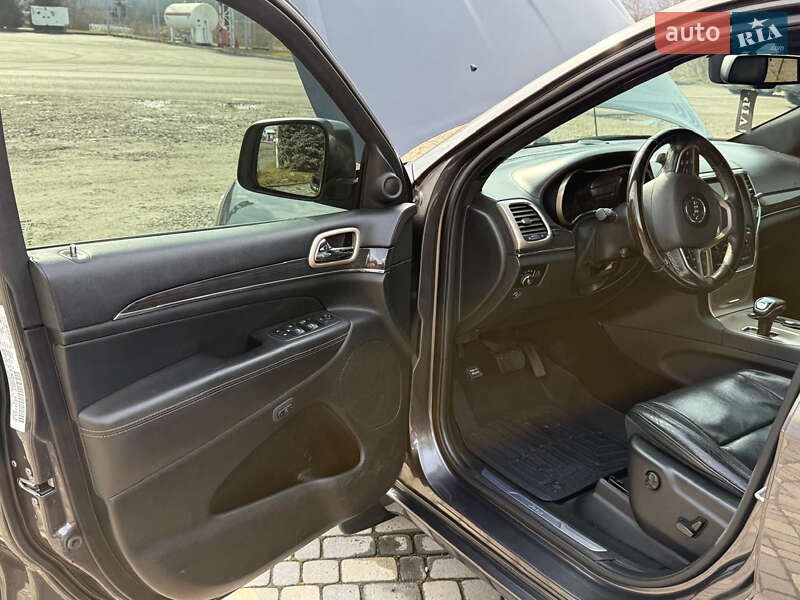 Внедорожник / Кроссовер Jeep Grand Cherokee 2013 в Тячеве