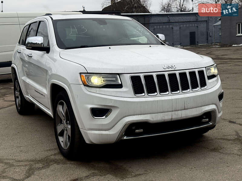 Позашляховик / Кросовер Jeep Grand Cherokee 2016 в Києві