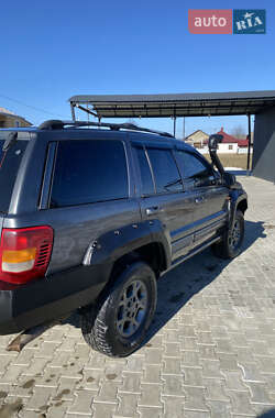 Внедорожник / Кроссовер Jeep Grand Cherokee 2001 в Черновцах