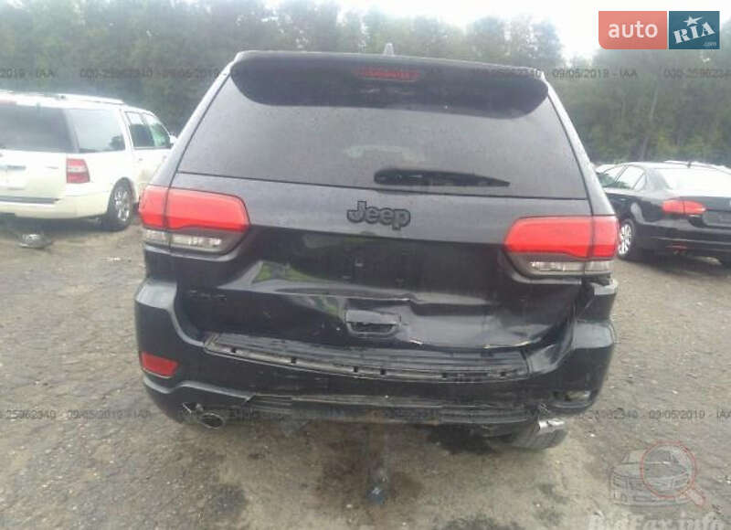 Внедорожник / Кроссовер Jeep Grand Cherokee 2014 в Киеве