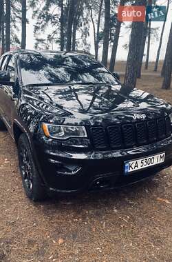 Внедорожник / Кроссовер Jeep Grand Cherokee 2018 в Сумах