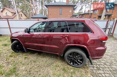 Внедорожник / Кроссовер Jeep Grand Cherokee 2017 в Киеве