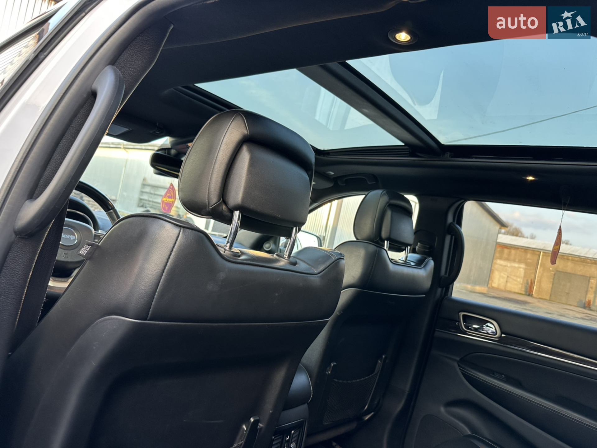 2016 Jeep Grand Cherokee - мініатюра 23