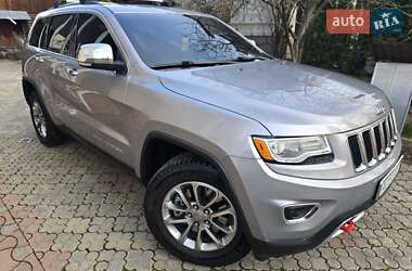 Внедорожник / Кроссовер Jeep Grand Cherokee 2015 в 