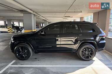 Внедорожник / Кроссовер Jeep Grand Cherokee 2019 в 