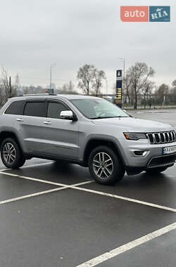 Внедорожник / Кроссовер Jeep Grand Cherokee 2020 в 