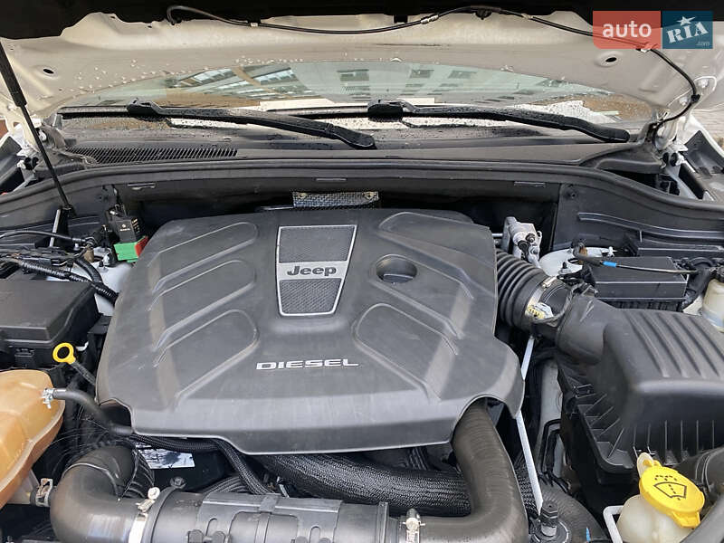 Внедорожник / Кроссовер Jeep Grand Cherokee 2013 в Хмельницком