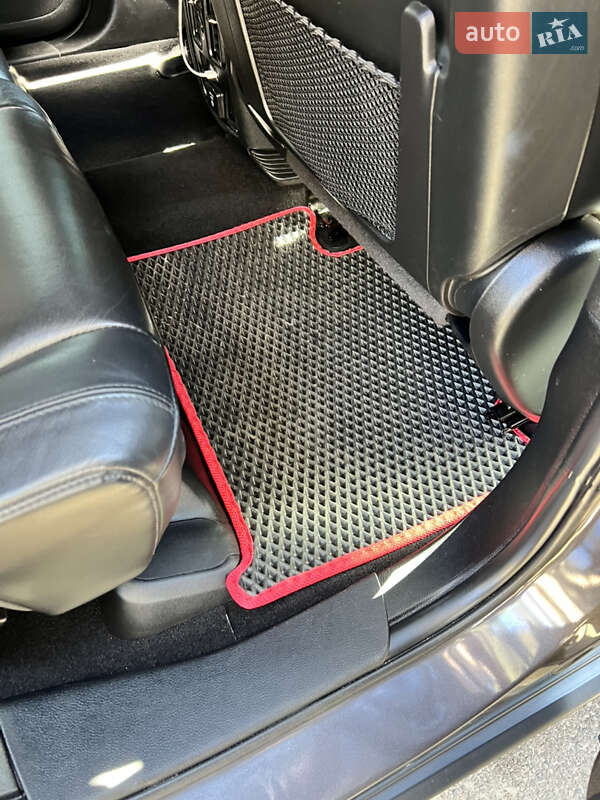 Внедорожник / Кроссовер Jeep Grand Cherokee 2019 в Ровно фото 54 Внедорожник / Кроссовер Jeep Grand Cherokee 2019 в Ровно