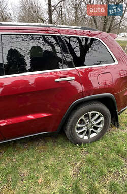 Позашляховик / Кросовер Jeep Grand Cherokee 2014 в 