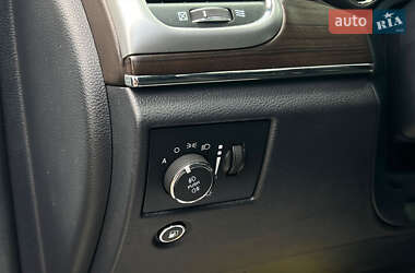 Внедорожник / Кроссовер Jeep Grand Cherokee 2014 в 
