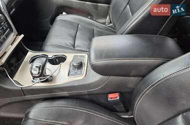 Позашляховик / Кросовер Jeep Grand Cherokee 2015 в 