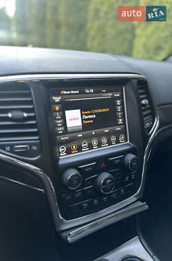 Внедорожник / Кроссовер Jeep Grand Cherokee 2018 в 