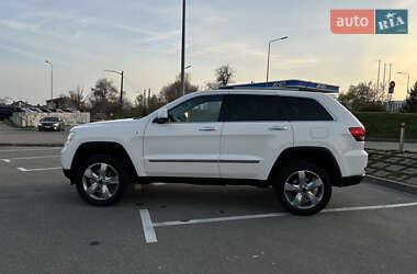 Внедорожник / Кроссовер Jeep Grand Cherokee 2011 в 