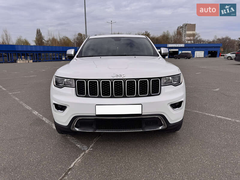 Внедорожник / Кроссовер Jeep Grand Cherokee 2019 в 