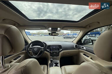 Внедорожник / Кроссовер Jeep Grand Cherokee 2019 в 