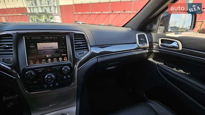 Позашляховик / Кросовер Jeep Grand Cherokee 2014 в Києві