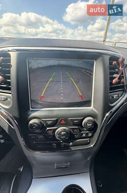 Внедорожник / Кроссовер Jeep Grand Cherokee 2013 в 