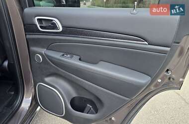 Внедорожник / Кроссовер Jeep Grand Cherokee 2018 в 