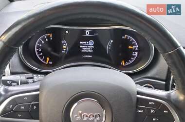 Позашляховик / Кросовер Jeep Grand Cherokee 2019 в 