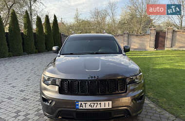 Внедорожник / Кроссовер Jeep Grand Cherokee 2020 в 
